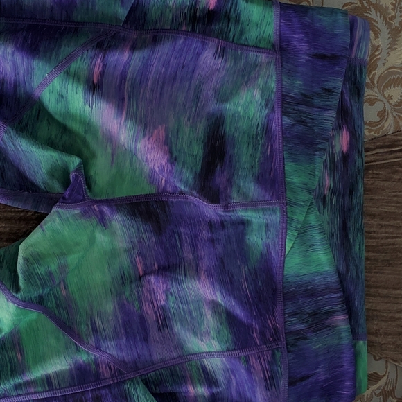 Lululemon high-rise leggings - Picture 3 of 6